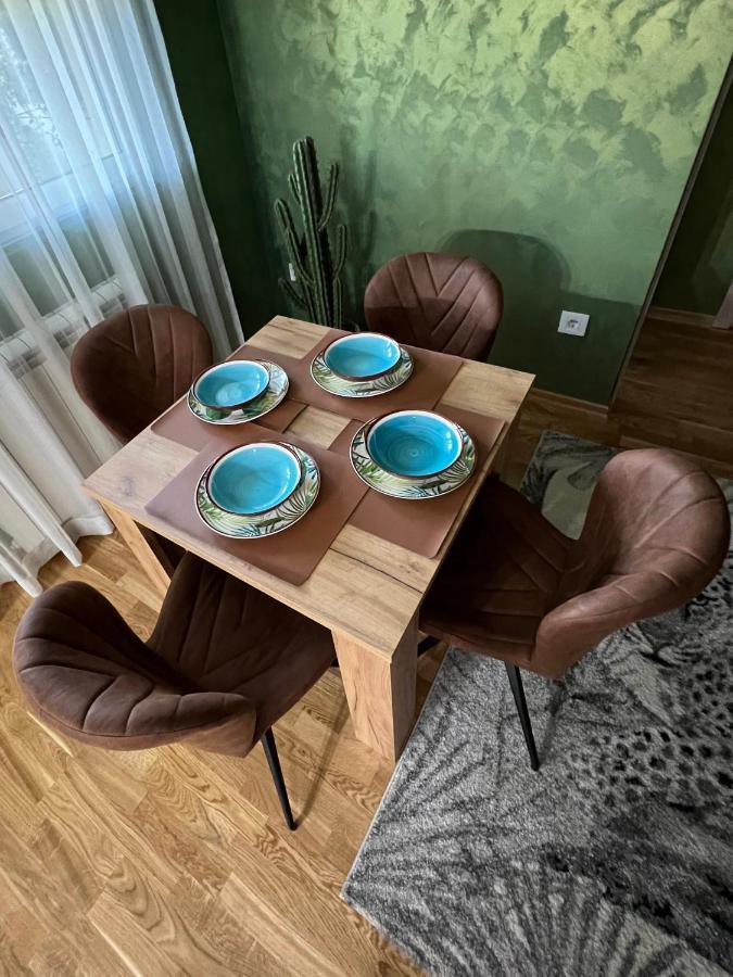 Jungle Lux Apartment Cacak Ngoại thất bức ảnh