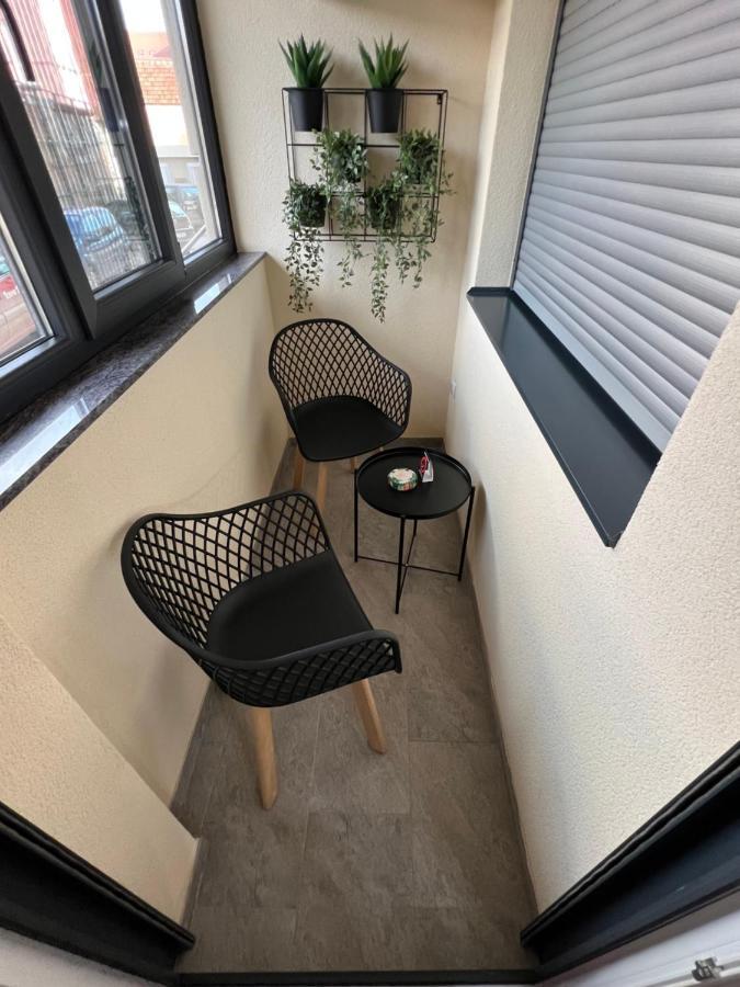 Jungle Lux Apartment Cacak Ngoại thất bức ảnh